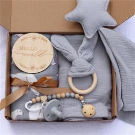 Newest 6 Pcs /Set Baby Bath Gift Set Soft Muslin Swaddle Blanket With Wooden Teething And Pacifier Clip Baby Bathing Toy Set