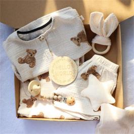 Custom baby shower souvenir gifts muslin organic cotton bear print baby gift box set